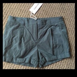 NEW Elizabeth and James Mitch Short Size 4